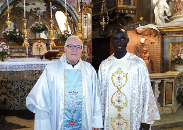 Padre Francisco giovane sacerdote della Guinea Bissau